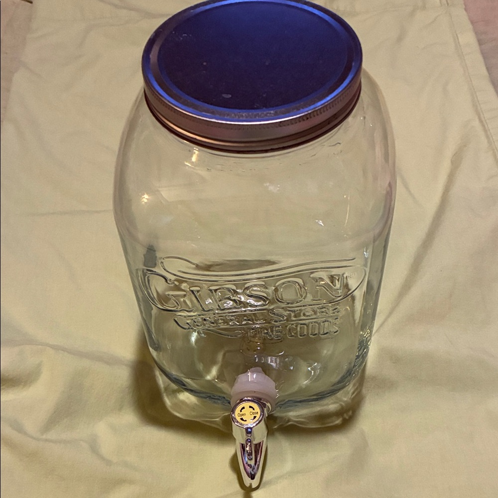 Gibson Glass Dispenser with Tin Lid for tea or lemonade